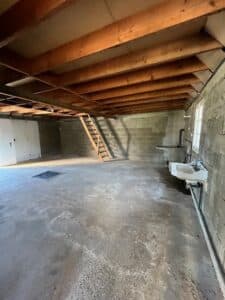 10 garage - A VENDRE MAISON A HANVEC (29460)